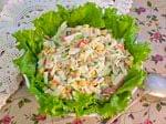 Салат с крабовыми палочками, кукурузой и огурцом. Пошаговый фоторецепт.