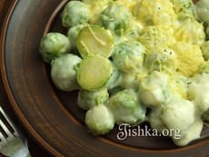 Брюссельская капуста в молочном соусе с сыром. Пошаговый фоторецепт.