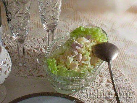 Салат с курицей и ананасами рецепт с фото 
