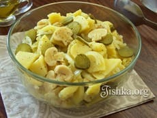 Постный картофельный салат с соленьями. Пошаговый фоторецепт.