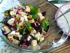 Средиземноморский салат из куриной грудки. Пошаговый фоторецепт.