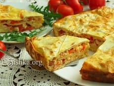 Пирог из лаваша с начинкой "пицца". Пошаговый фоторецепт.