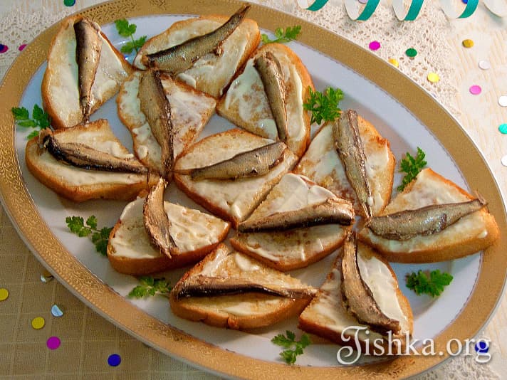 бутерброды со шпротами рецепт с фото