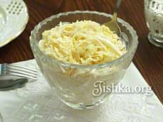 Салат из молодой капусты с сыром. Пошаговый фоторецепт.